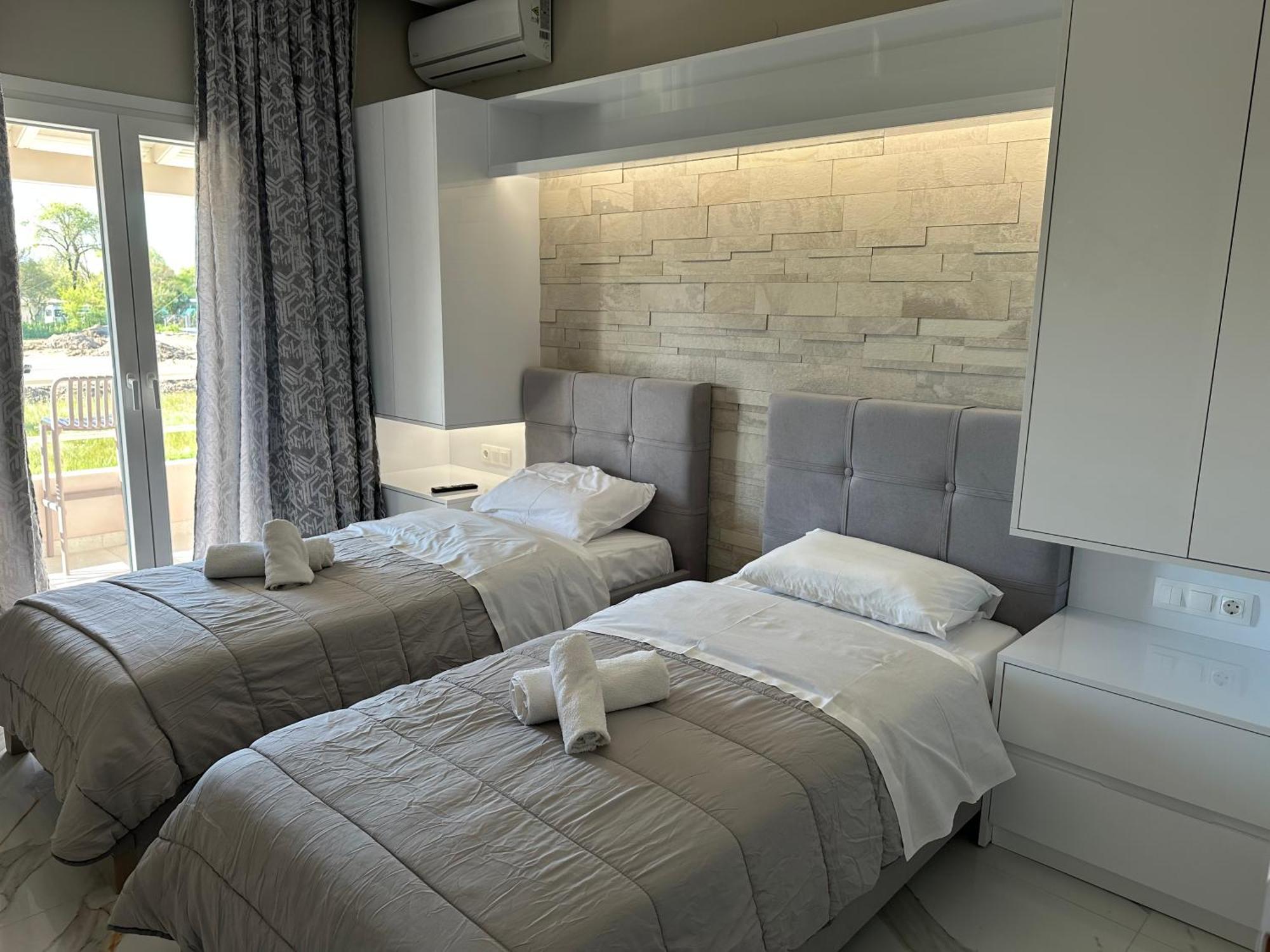 Evelina Luxury Suites In Corfu إيبسوس المظهر الخارجي الصورة